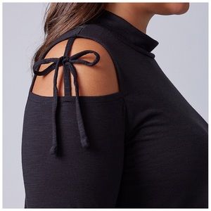 Lane Bryant Tops - Lane Bryant Cold Shoulder Long Sleeve Top 14/16 Lane Bryant Tops - Lane Bryant Cold Shoulder Long Sleeve Top 14/16
